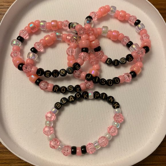 LISA - BLACKPINK beaded bracelet - Picture 3 of 3